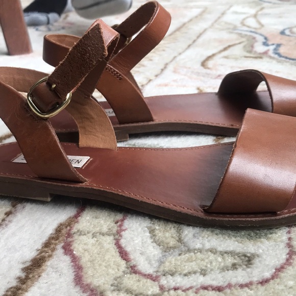 Steve Madden Sandal - Picture 3 of 4